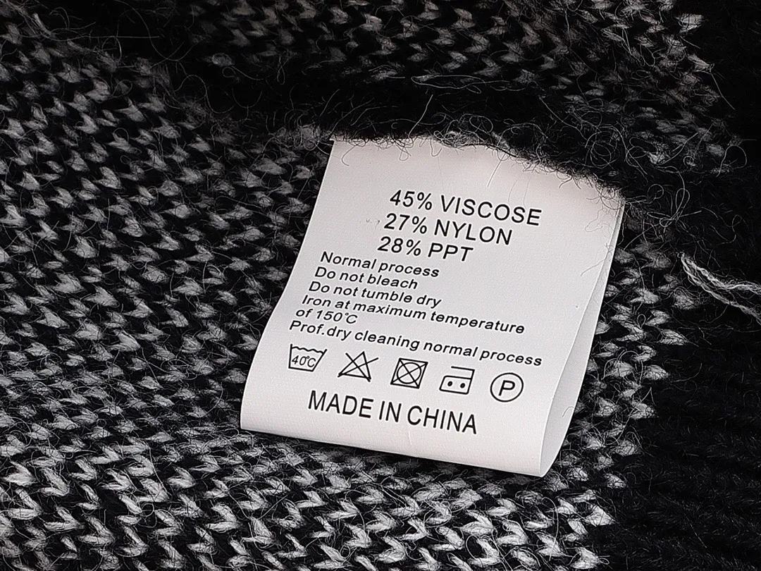 【GIVENCHY   公式旗艦店】ジバンシー  セーター好評に付き再入荷！ 241031