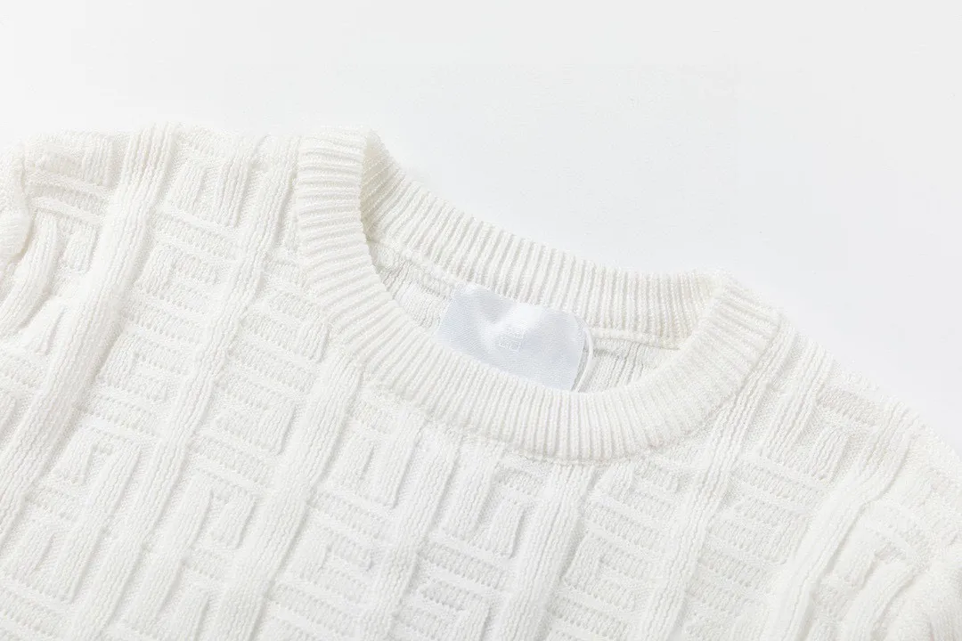 【GIVENCHY   公式旗艦店】ジバンシー  セーター好評に付き再入荷！ 241031