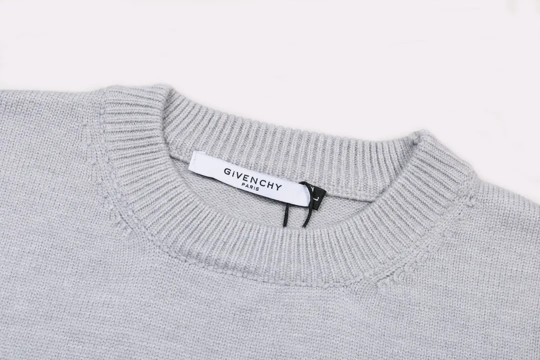 【GIVENCHY   公式旗艦店】ジバンシー  セーター好評に付き再入荷！ 241031