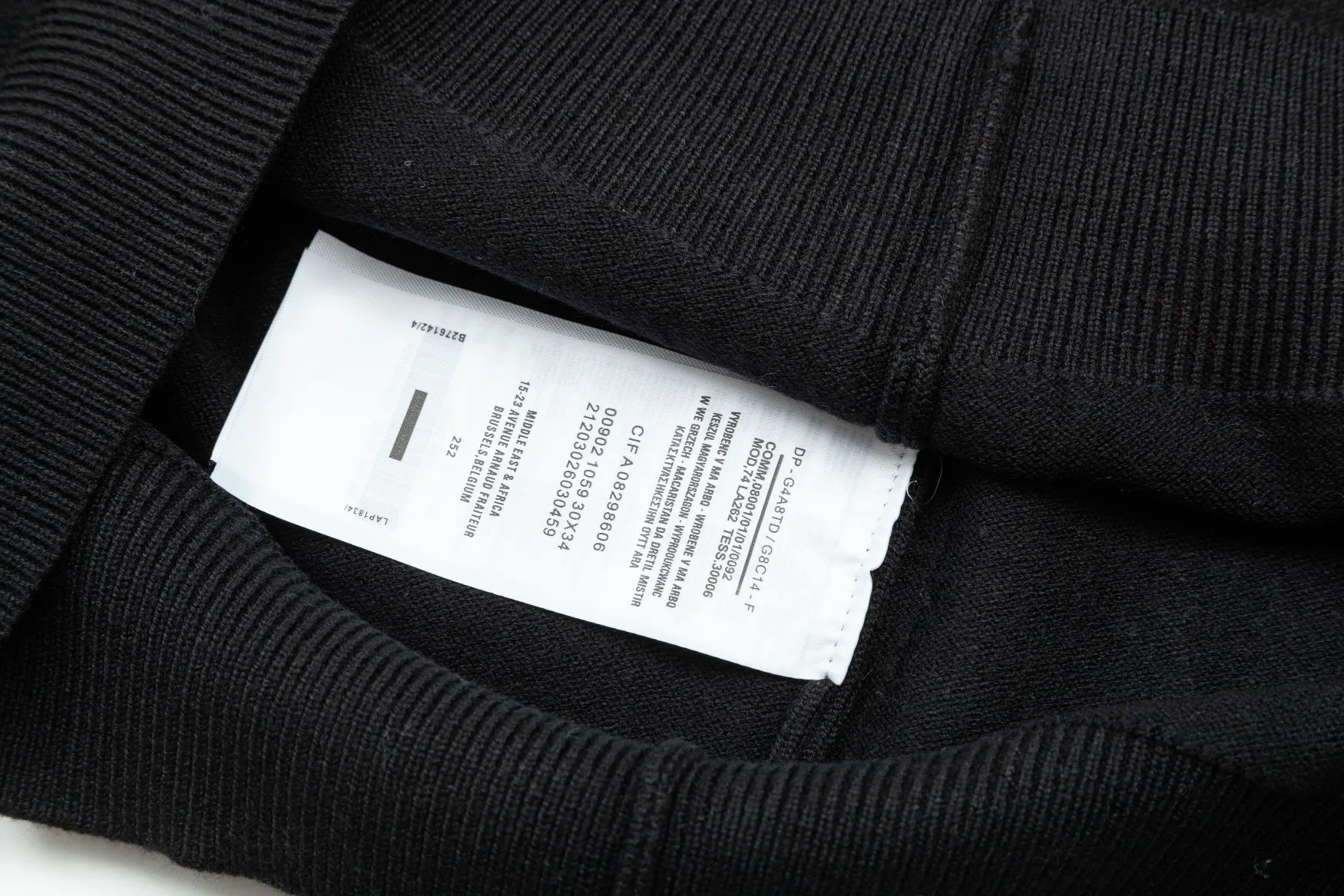 【GIVENCHY  公式旗艦店】ジバンシー  セーター好評に付き再入荷！ 240930