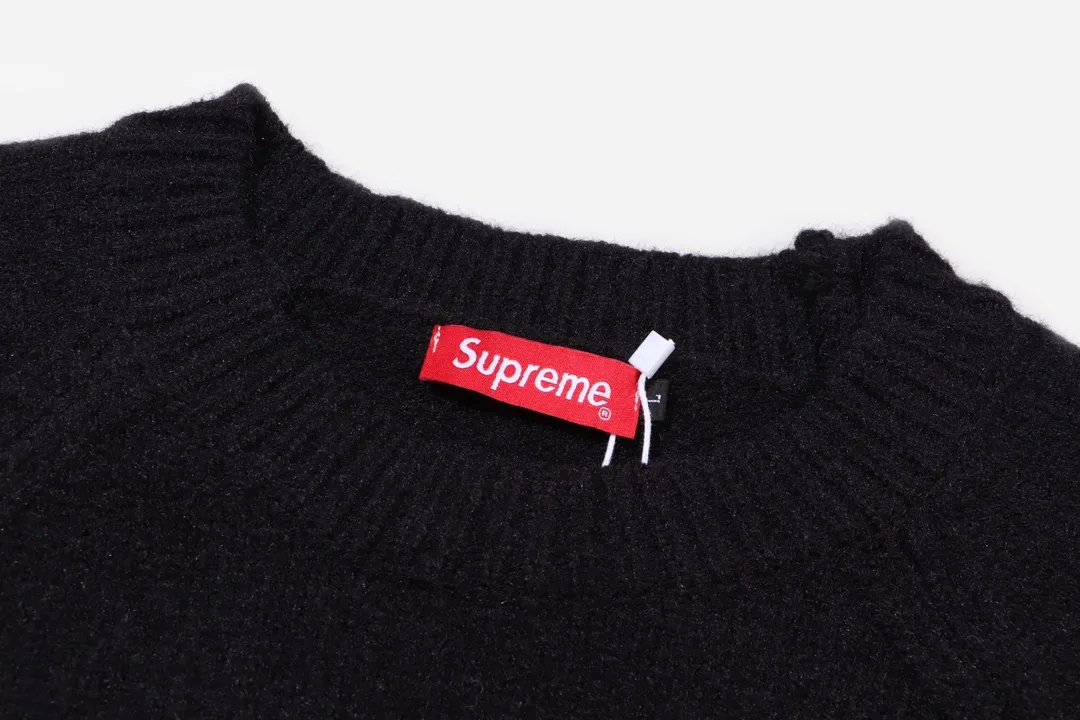 【supreme 公式旗艦店】セーター好評に付き再入荷！ 241030