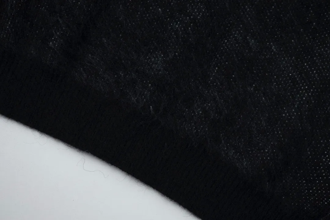 【YSL SAINT LAURENT   公式旗艦店】サンローラン   セーター好評に付き再入荷！ 241116
