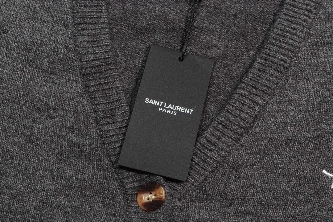 【YSL SAINT LAURENT   公式旗艦店】サンローラン   セーター好評に付き再入荷！ 241116
