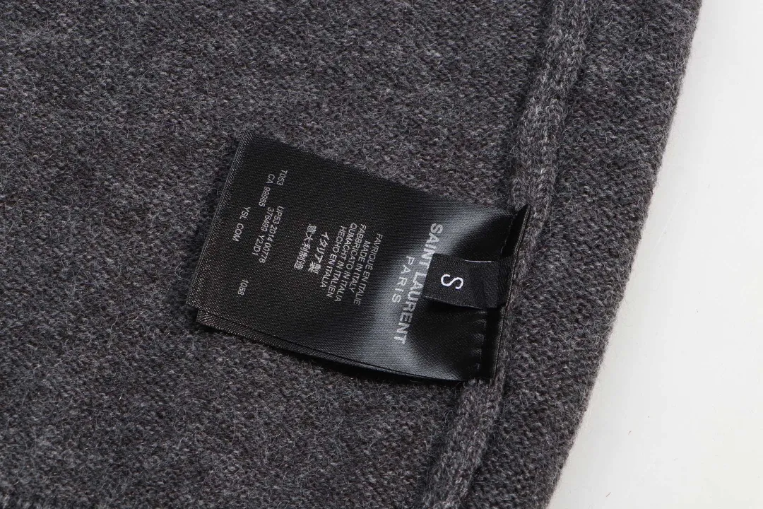 【YSL SAINT LAURENT   公式旗艦店】サンローラン   セーター好評に付き再入荷！ 241116