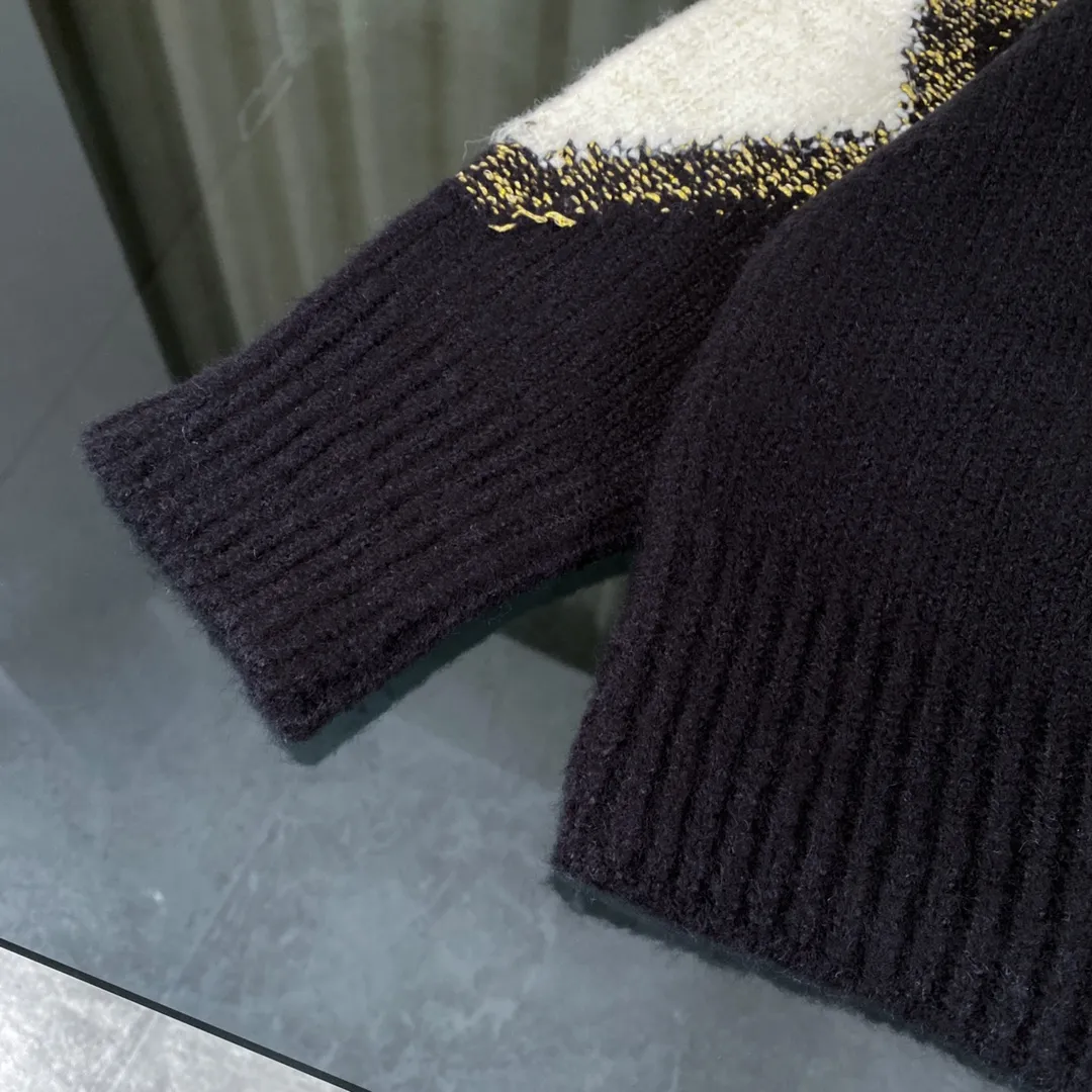 【YSL SAINT LAURENT   公式旗艦店】サンローラン   セーター好評に付き再入荷！ 241116