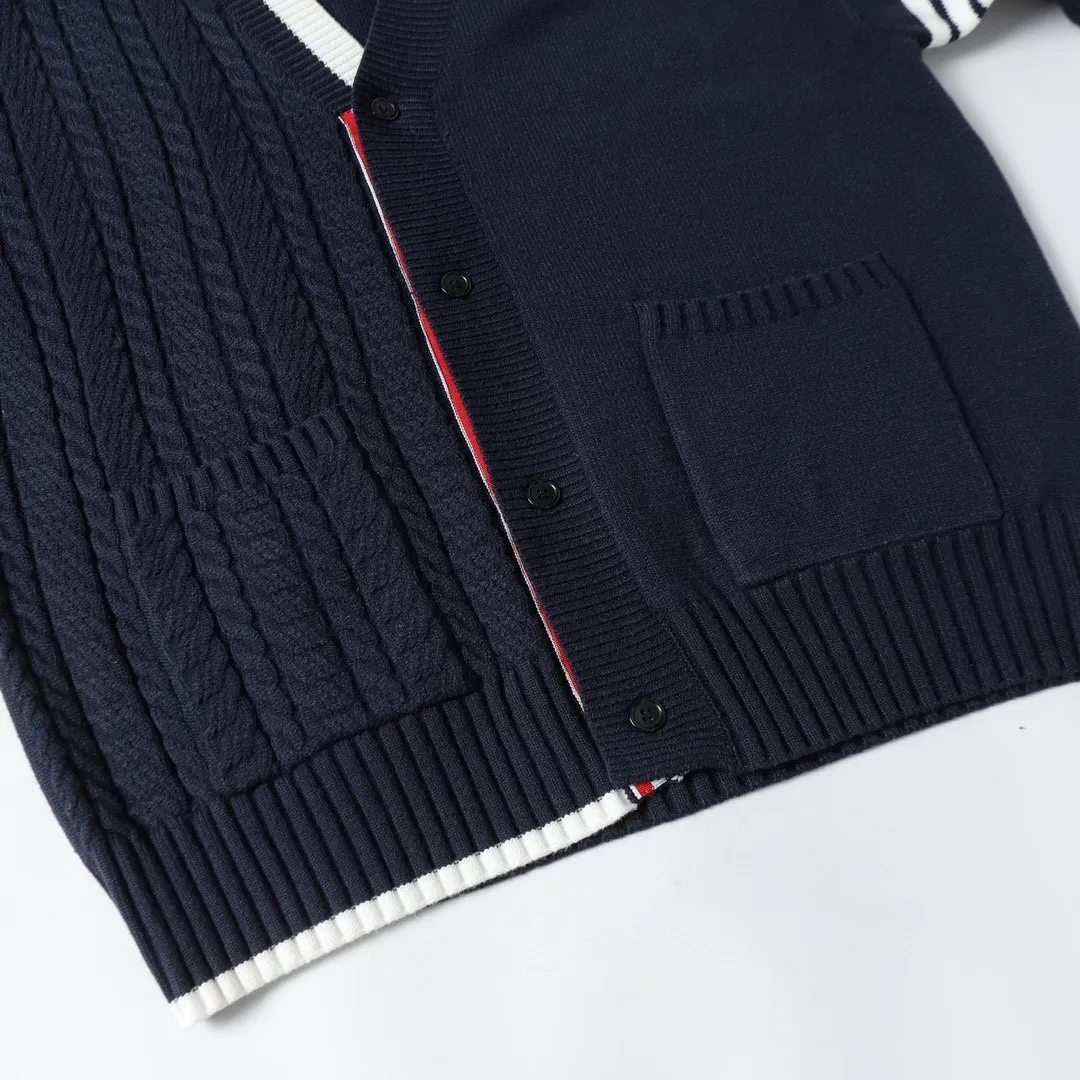【ThomBrowne   公式旗艦店】トムブラウン  セーター   ご好評に付き再入荷！241230