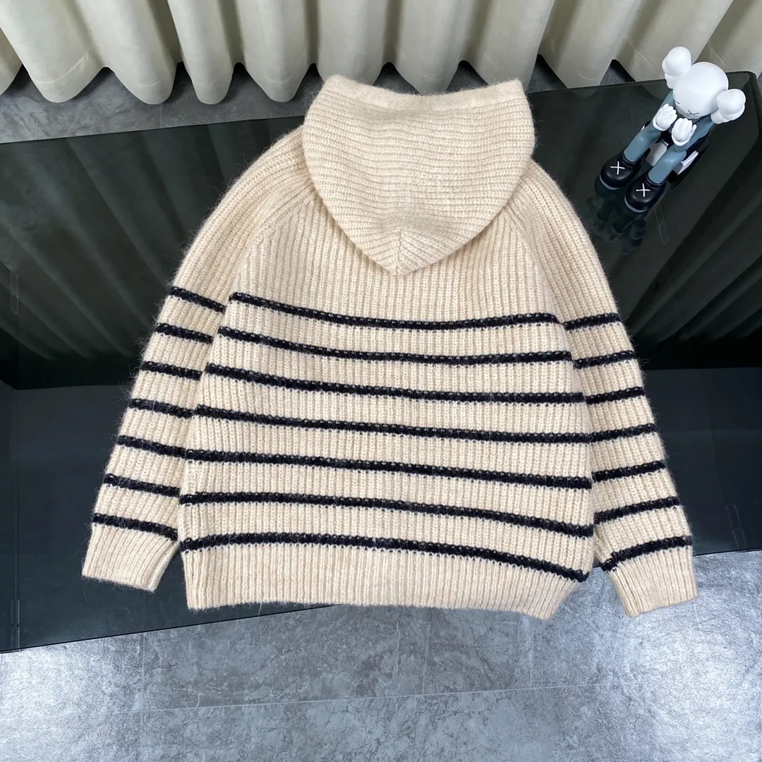 【ThomBrowne   公式旗艦店】トムブラウン  セーター   ご好評に付き再入荷！241230