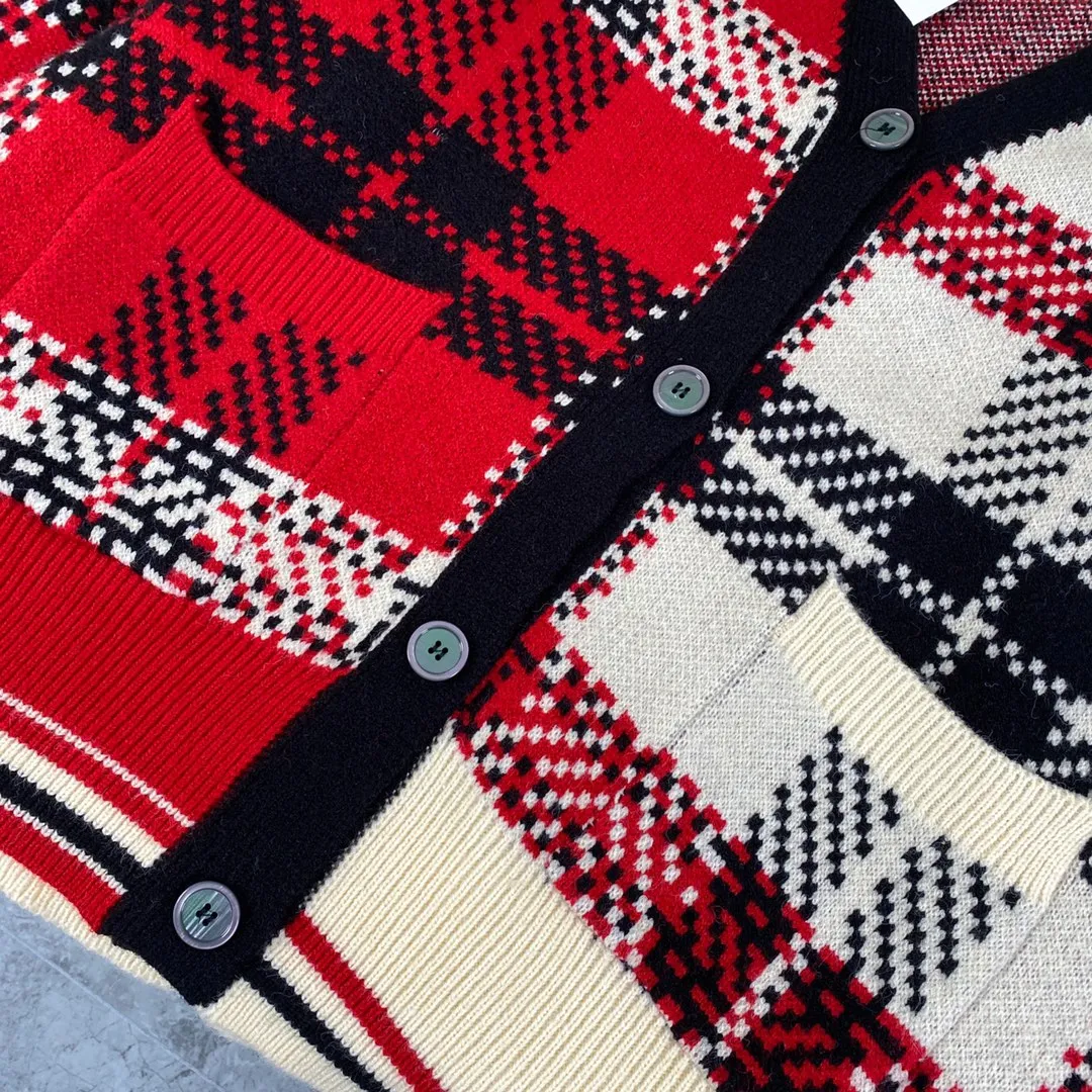 【ThomBrowne   公式旗艦店】トムブラウン  セーター   ご好評に付き再入荷！241230