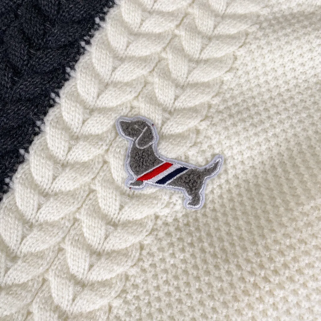 【ThomBrowne   公式旗艦店】トムブラウン セーター   ご好評に付き再入荷！241230