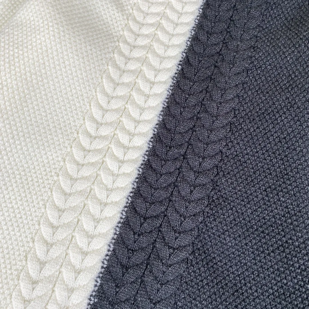 【ThomBrowne   公式旗艦店】トムブラウン セーター   ご好評に付き再入荷！241230