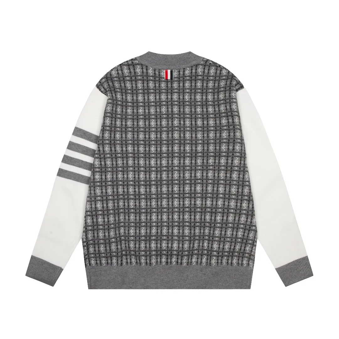 【ThomBrowne  公式旗艦店】トムブラウン  セーター  ご好評に付き再入荷！241230