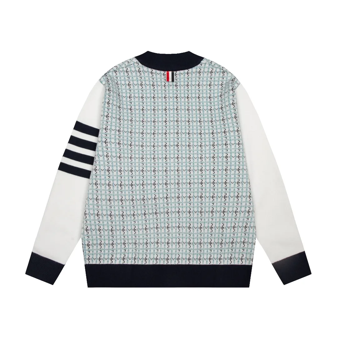 【ThomBrowne  公式旗艦店】トムブラウン  セーター  ご好評に付き再入荷！241230