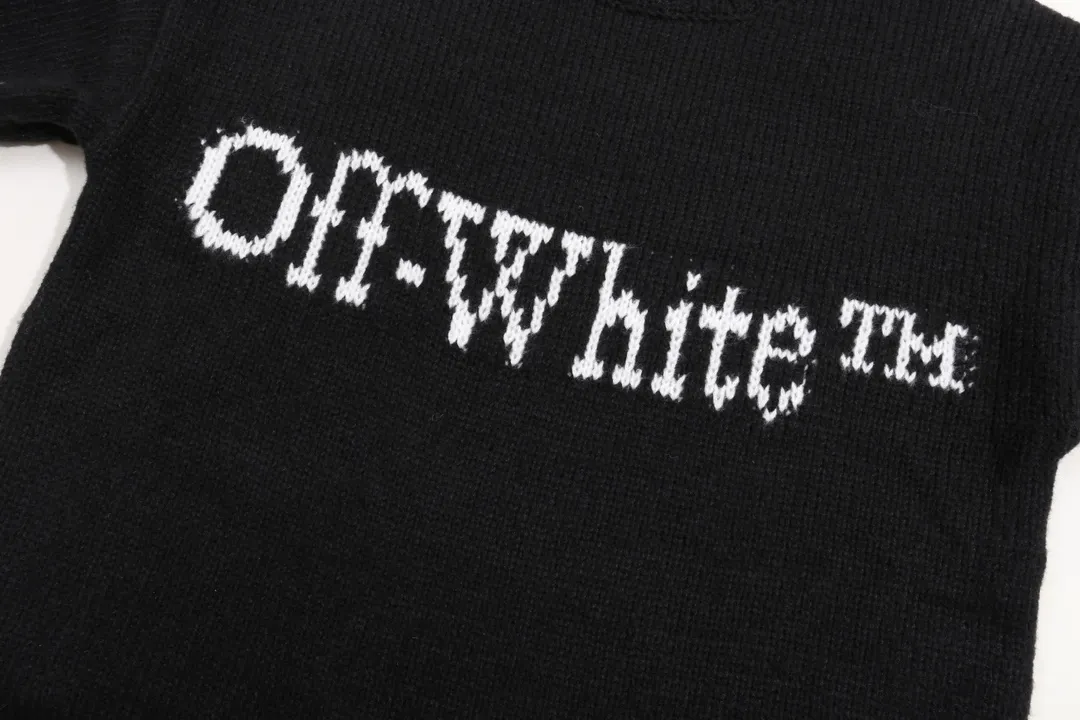【OFF-WHITE   公式旗艦店】OFF-WHITE   セーター好評に付き再入荷！250109