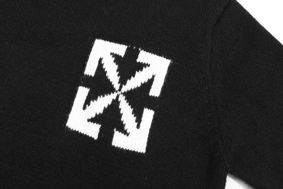 【OFF-WHITE   公式旗艦店】OFF-WHITE   セーター好評に付き再入荷！250109