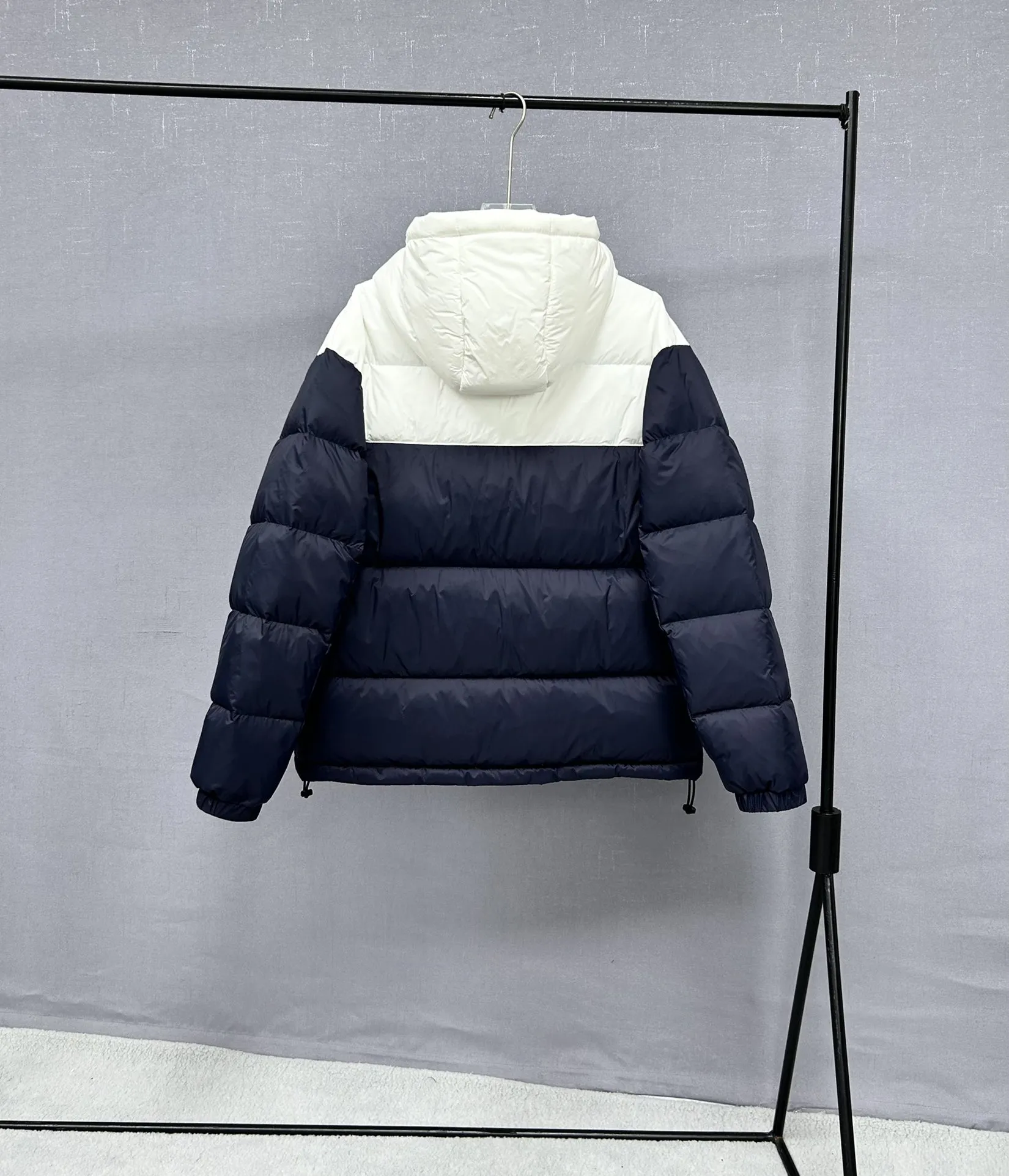 【NIKE  公式旗艦店】ナイキ ダウンジャケット ご好評に付き再入荷！ 241225
