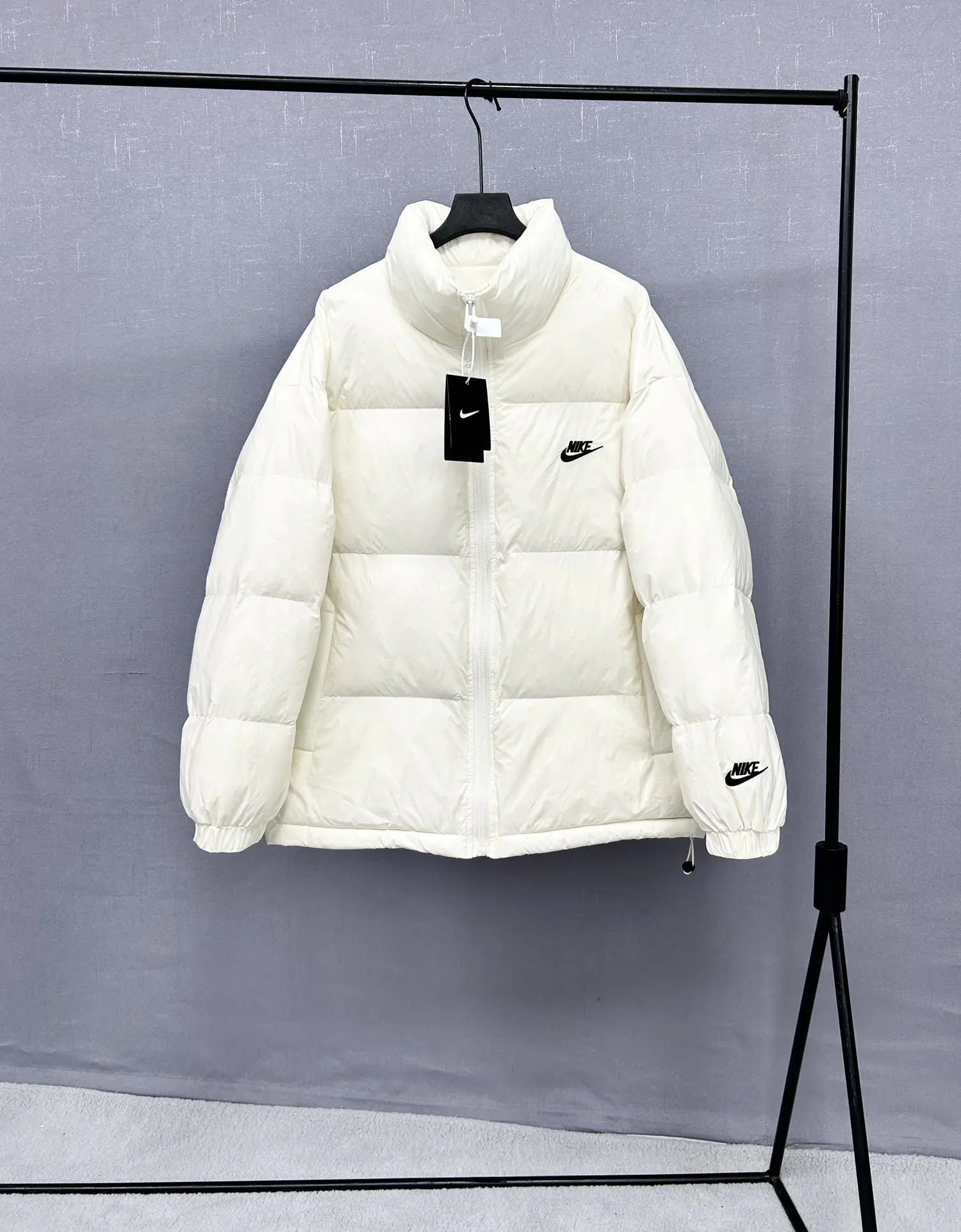 【NIKE  公式旗艦店】ナイキ ダウンジャケット ご好評に付き再入荷！ 241225