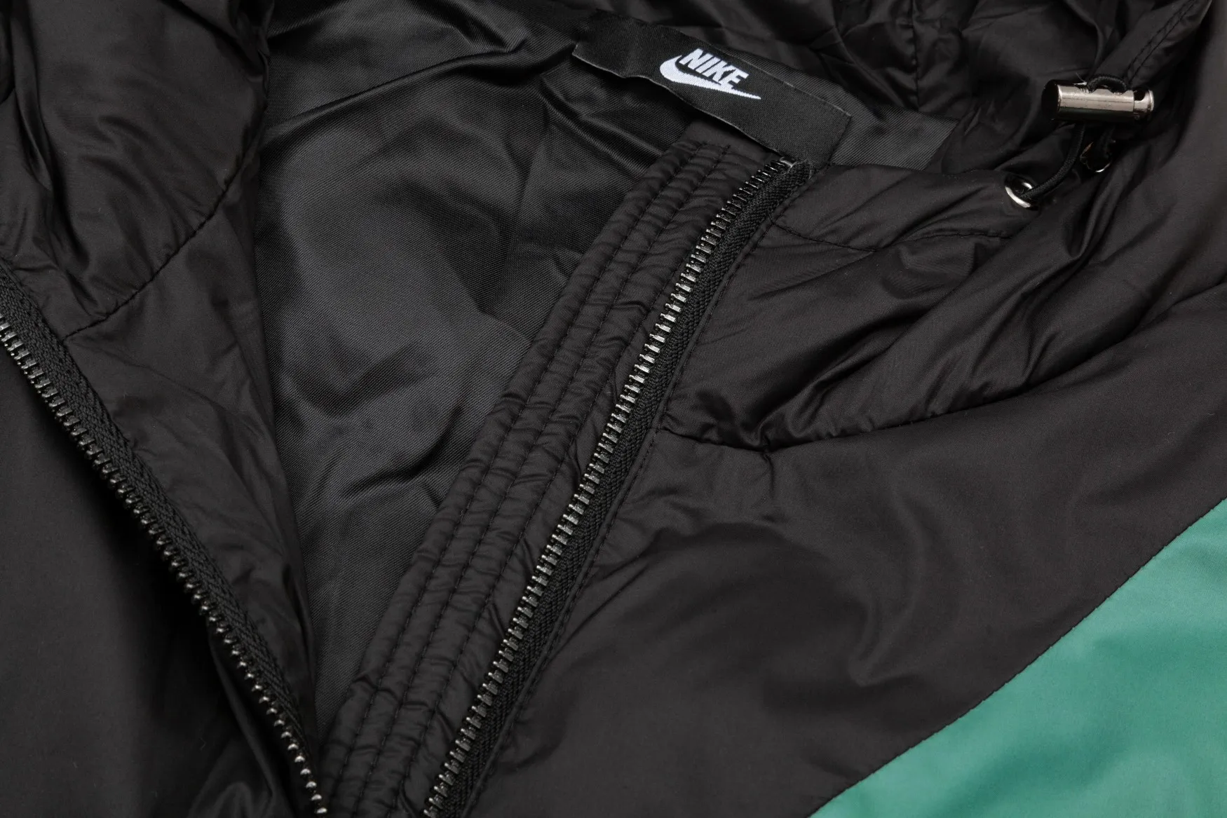 【NIKE  公式旗艦店】ナイキ  ダウンジャケット ご好評に付き再入荷！ 241214