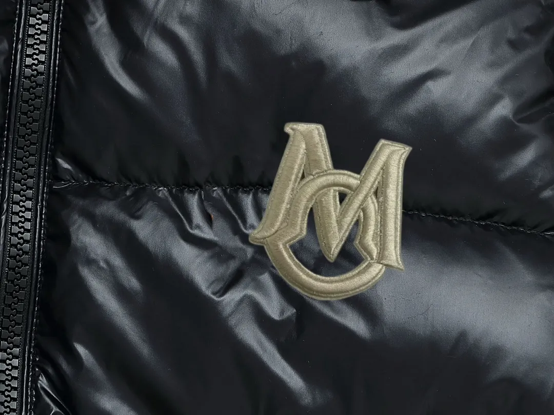 【MONCLER 公式旗艦店】モンクレール  ダウンジャケット好評に付き再入荷！ 241224