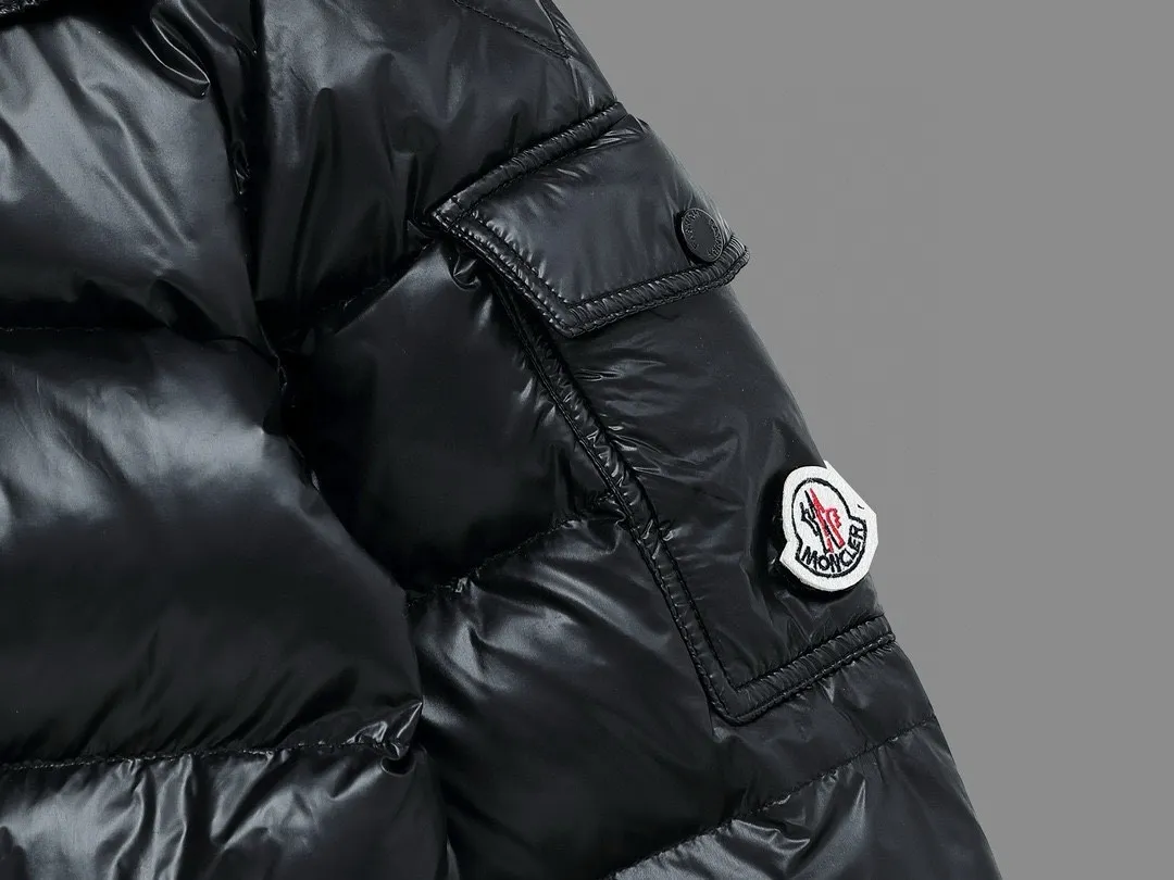 【MONCLER 公式旗艦店】モンクレール  ダウンジャケット好評に付き再入荷！ 241224