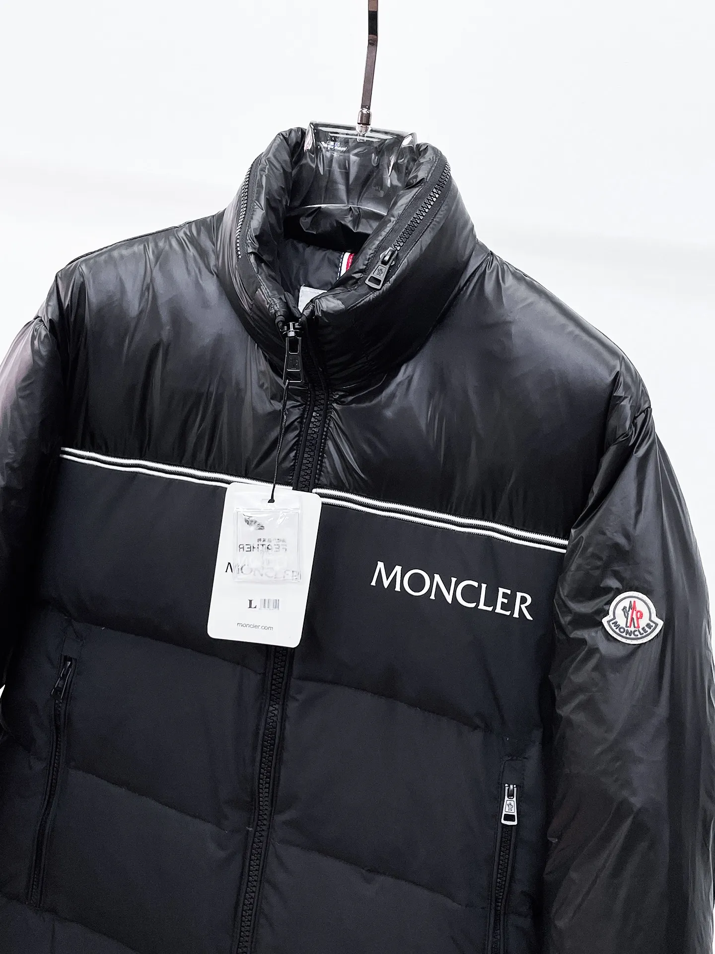 【MONCLER 公式旗艦店】モンクレール  ダウンジャケット好評に付き再入荷！ 241224