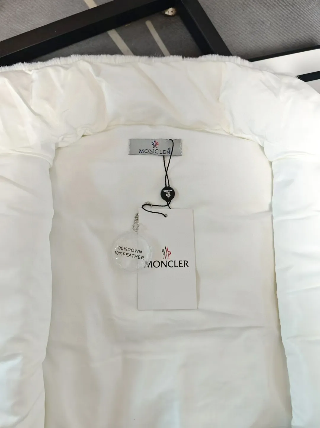 【MONCLER 公式旗艦店】モンクレール   ダウンベスト 好評に付き再入荷！ 241224