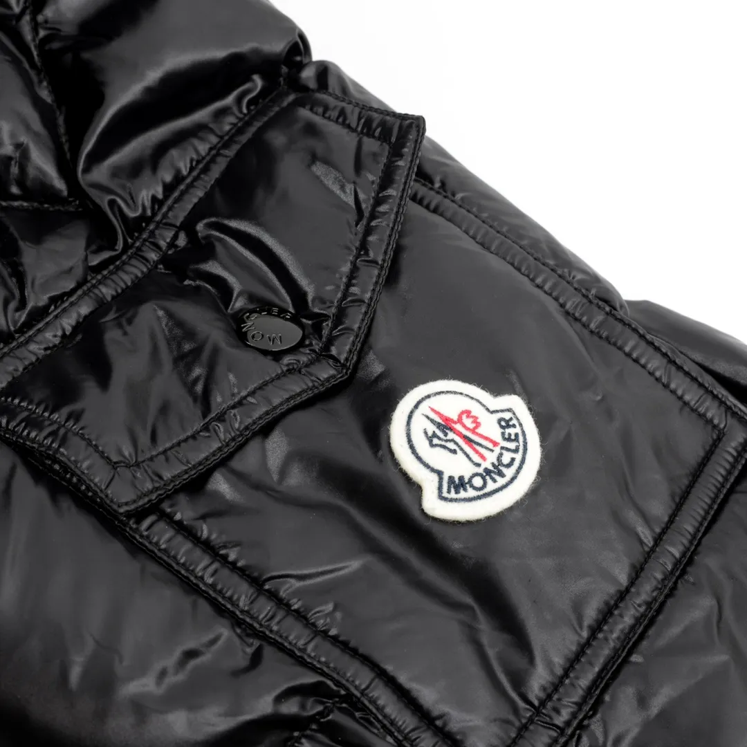 【MONCLER 公式旗艦店】モンクレール  ダウンジャケット好評に付き再入荷！ 241213