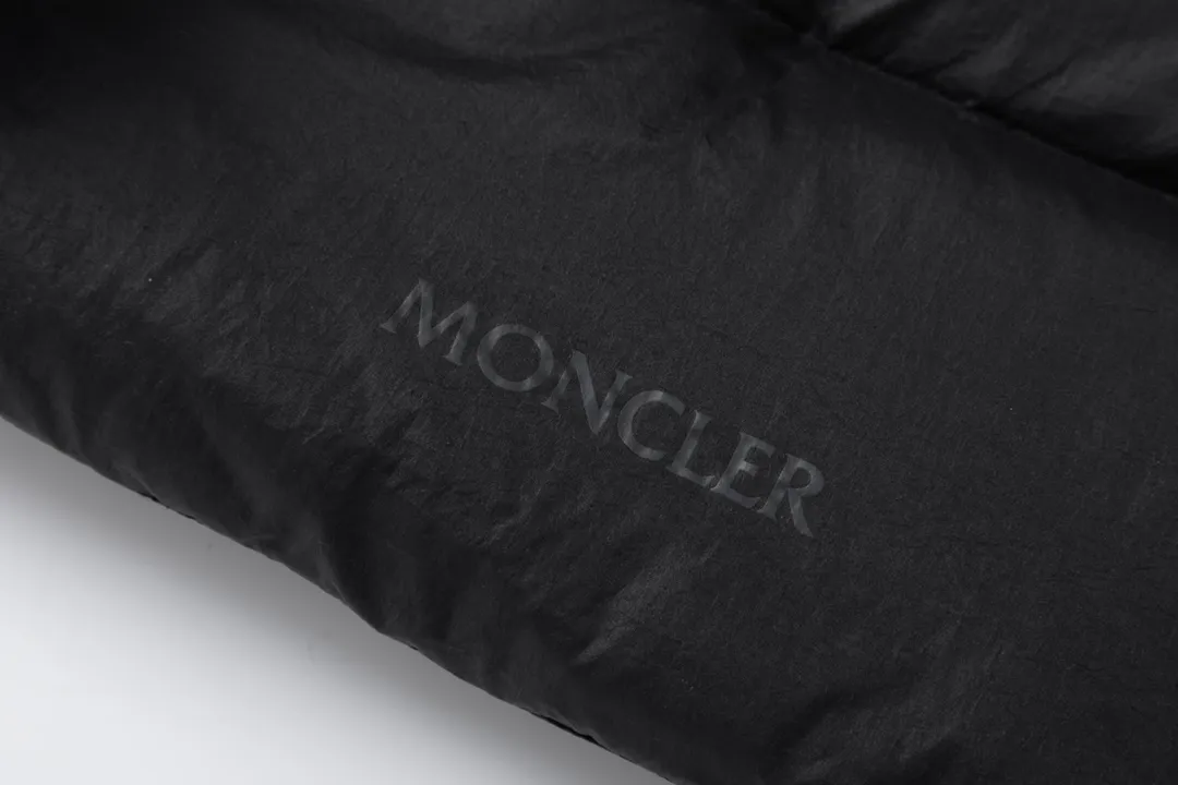 【MONCLER 公式旗艦店】モンクレール  ダウンジャケット好評に付き再入荷！ 241206