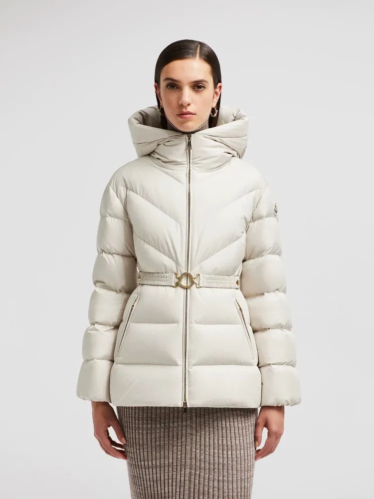 【MONCLER 公式旗艦店】モンクレール  ダウンジャケット好評に付き再入荷！ 241206