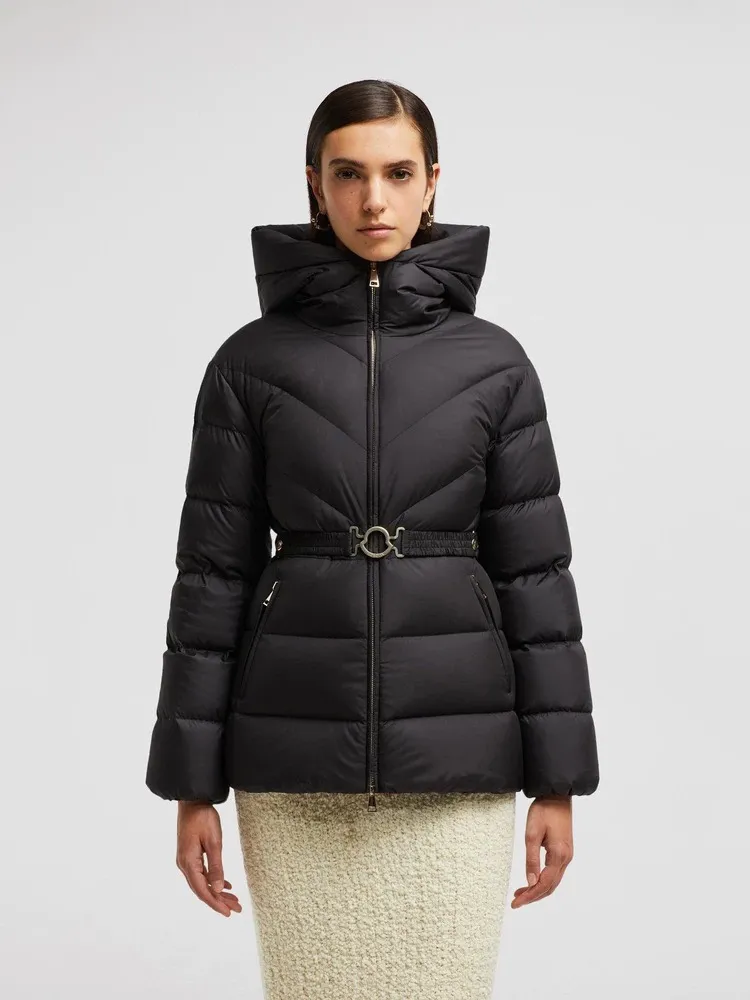 【MONCLER 公式旗艦店】モンクレール  ダウンジャケット好評に付き再入荷！ 241206