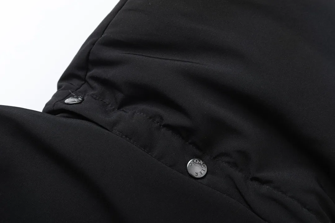 【MONCLER 公式旗艦店】モンクレール  ダウンジャケット好評に付き再入荷！ 241206