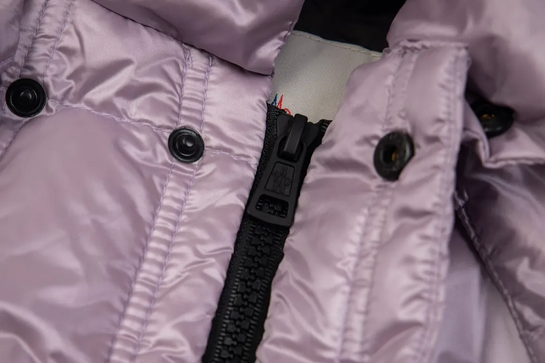 【MONCLER 公式旗艦店】モンクレール  ダウンジャケット好評に付き再入荷！ 241206