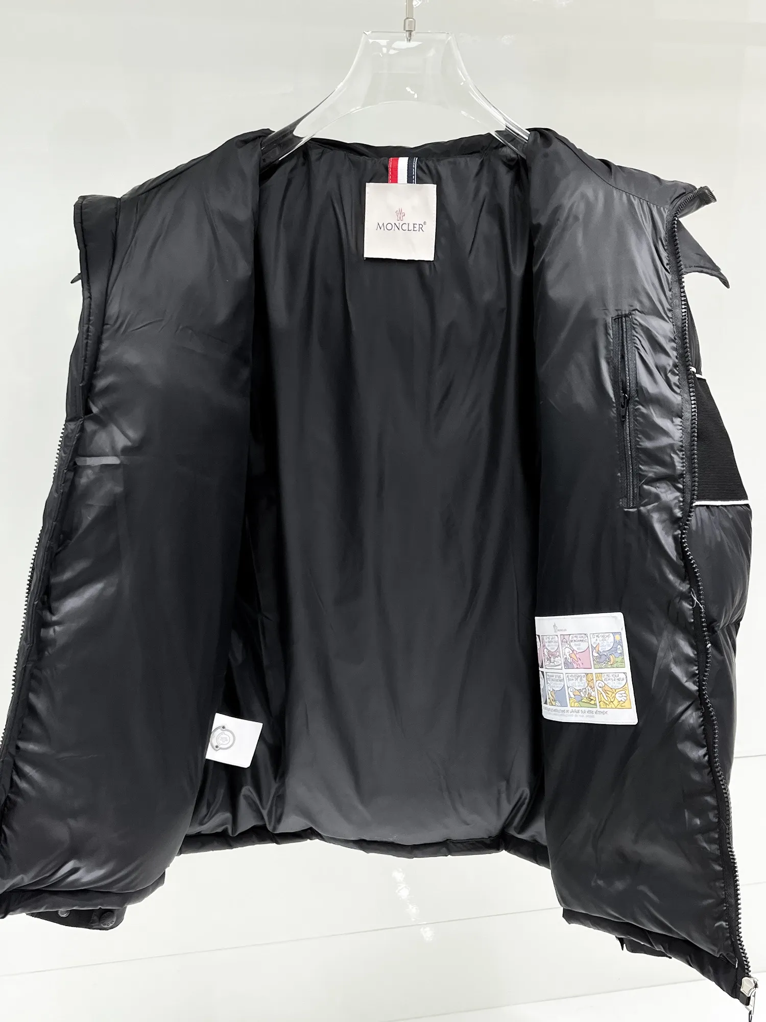 【MONCLER 公式旗艦店】モンクレール  ダウンジャケット好評に付き再入荷！ 241206