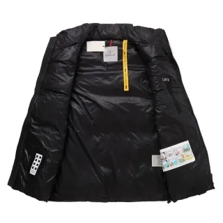 【MONCLER 公式旗艦店】モンクレール  ダウンベスト 好評に付き再入荷！ 241102