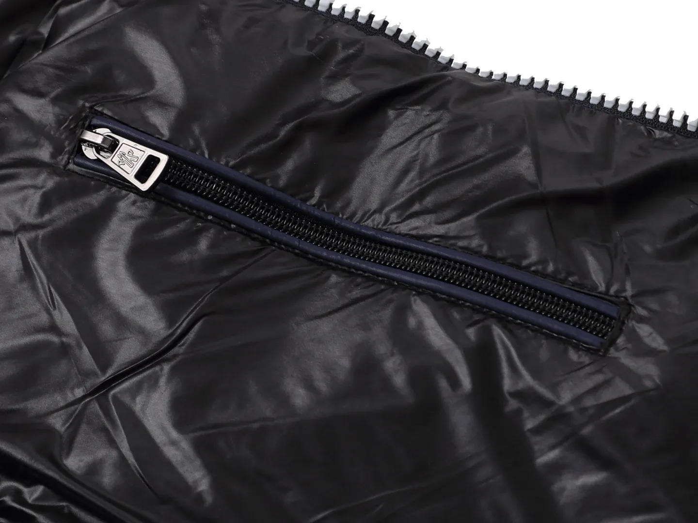 【MONCLER 公式旗艦店】モンクレール  ダウンベスト 好評に付き再入荷！ 241102