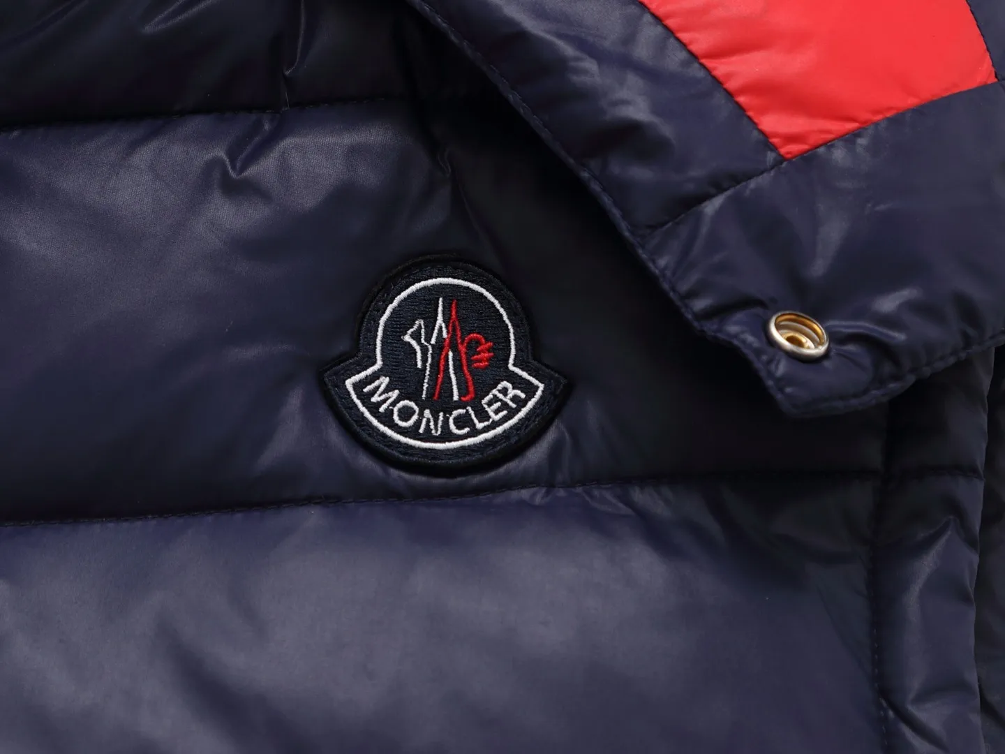 【MONCLER 公式旗艦店】モンクレール  ダウンベスト 好評に付き再入荷！ 241102