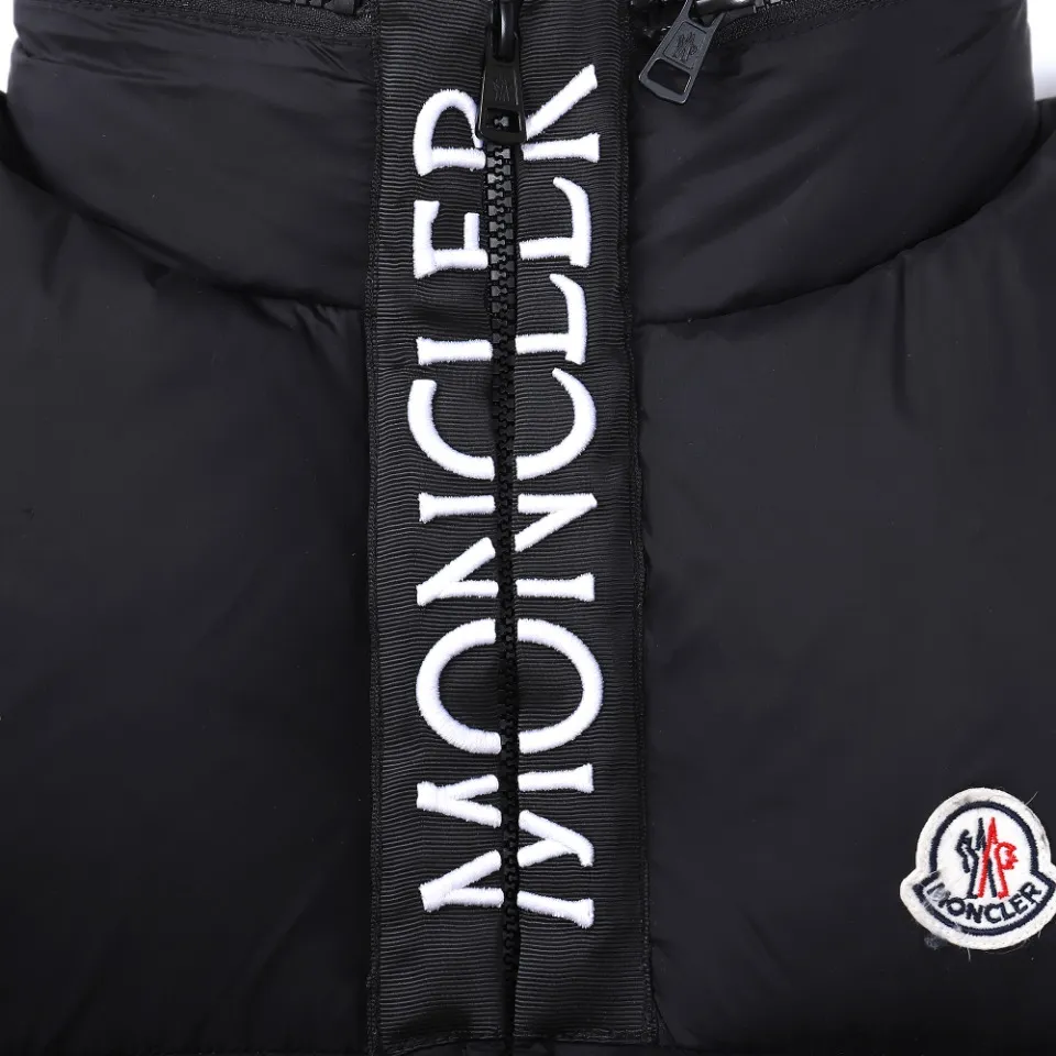 【MONCLER 公式旗艦店】モンクレール  ダウンベスト 好評に付き再入荷！ 241102