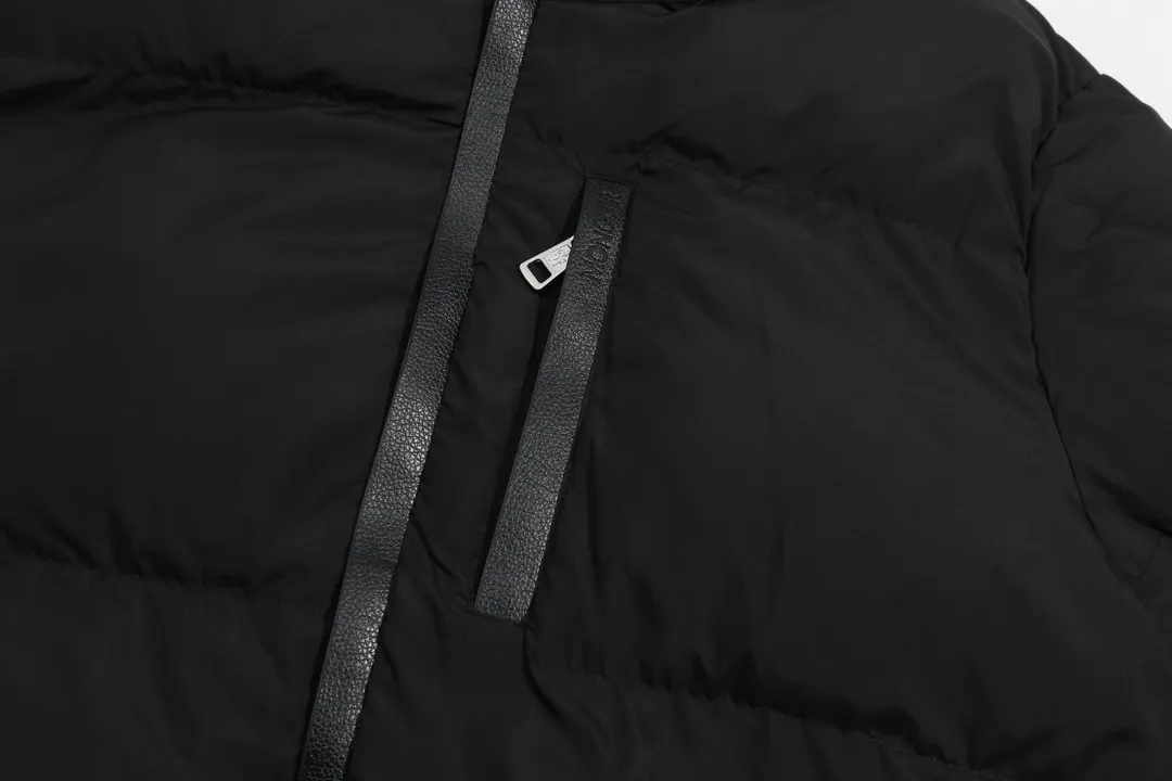 【MONCLER 公式旗艦店】モンクレール  ダウンジャケット好評に付き再入荷！ 241026