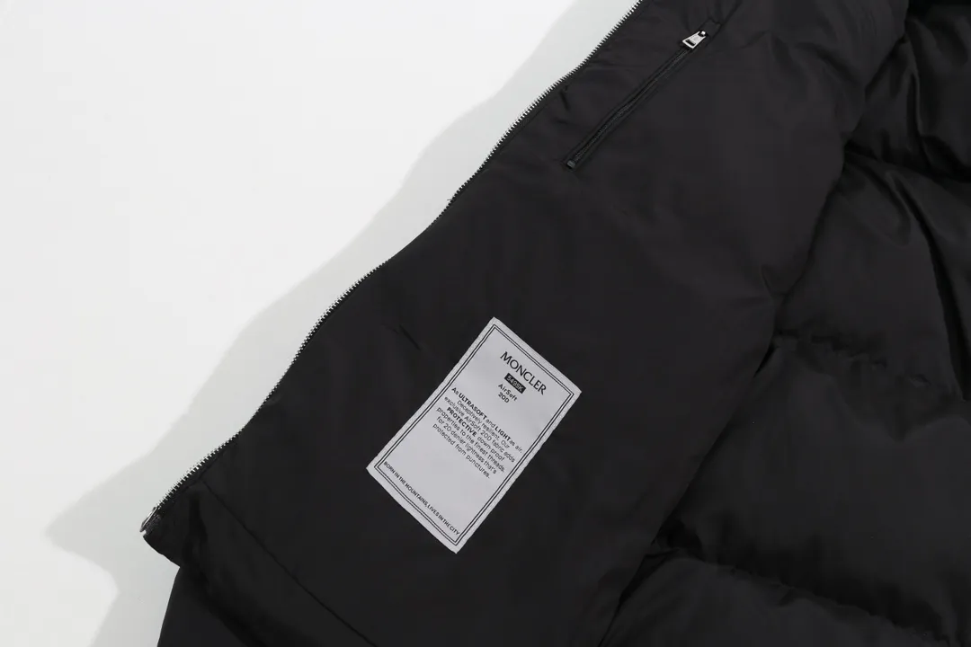 【MONCLER 公式旗艦店】モンクレール  ダウンジャケット好評に付き再入荷！ 241026