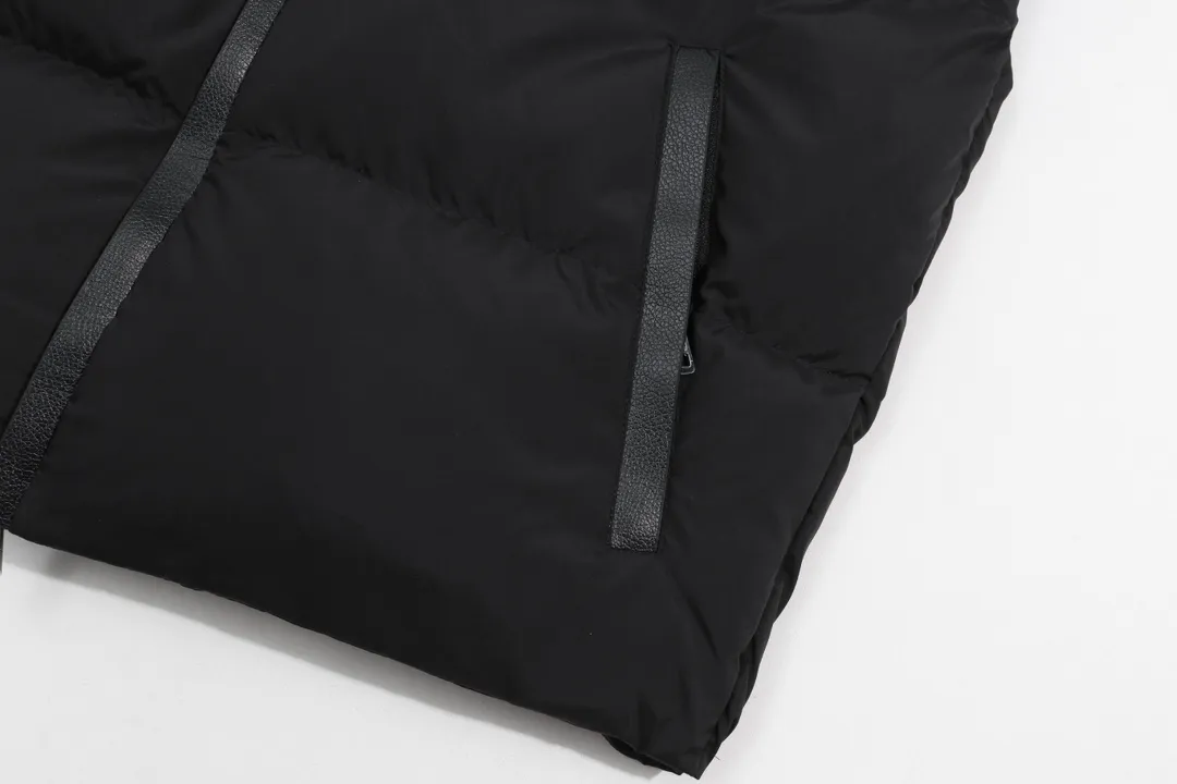 【MONCLER 公式旗艦店】モンクレール  ダウンジャケット好評に付き再入荷！ 241026