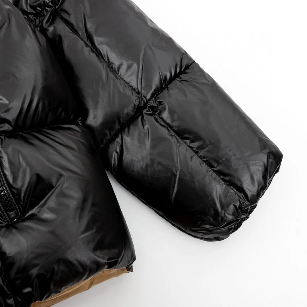 【MONCLER 公式旗艦店】モンクレール  ダウンジャケット好評に付き再入荷！ 241026