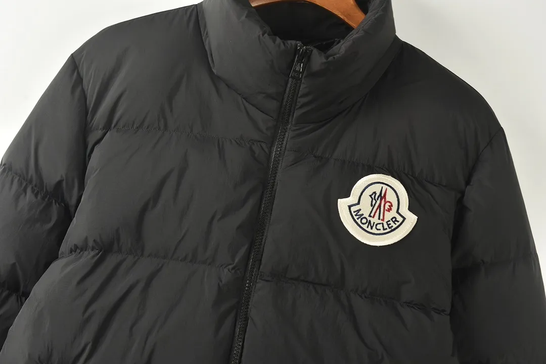 【MONCLER 公式旗艦店】モンクレール  ダウンジャケット好評に付き再入荷！ 271017