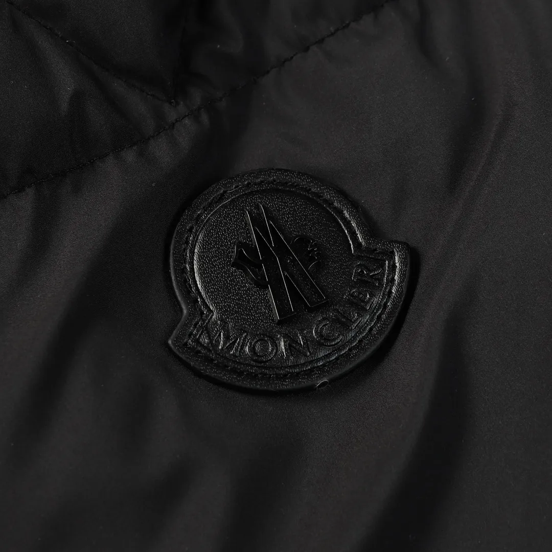 【MONCLER 公式旗艦店】モンクレール  ダウンジャケット好評に付き再入荷！ 271017