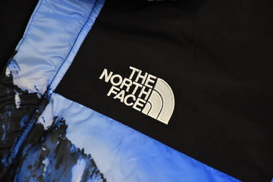 【The North Face & Supreme公式旗艦店】 ダウンジャケット ご好評に付き再入荷！  241205