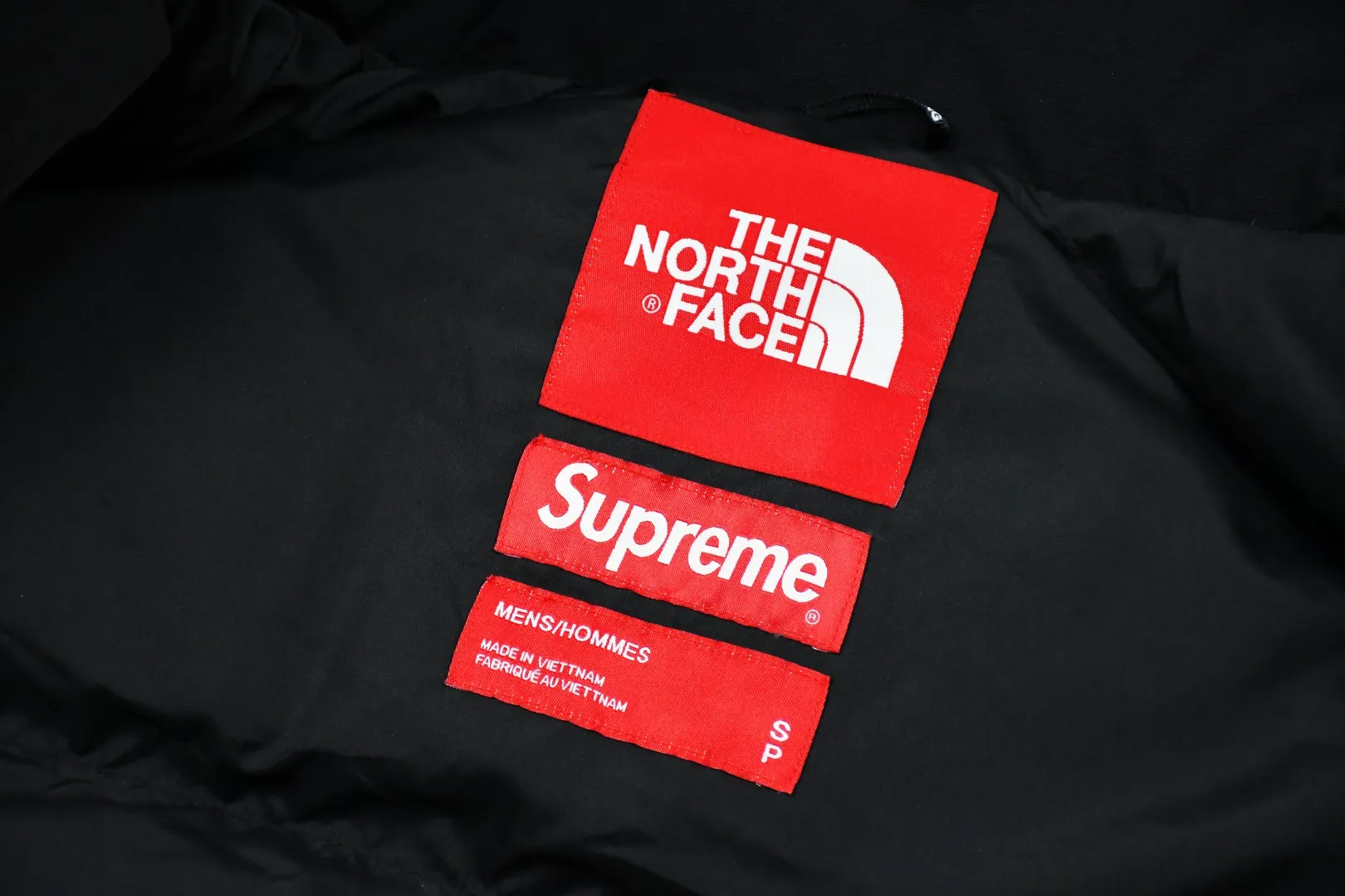 【The North Face 公式 旗艦店】ザノースフェイス ダウンジャケット ご好評に付き再入荷！241026