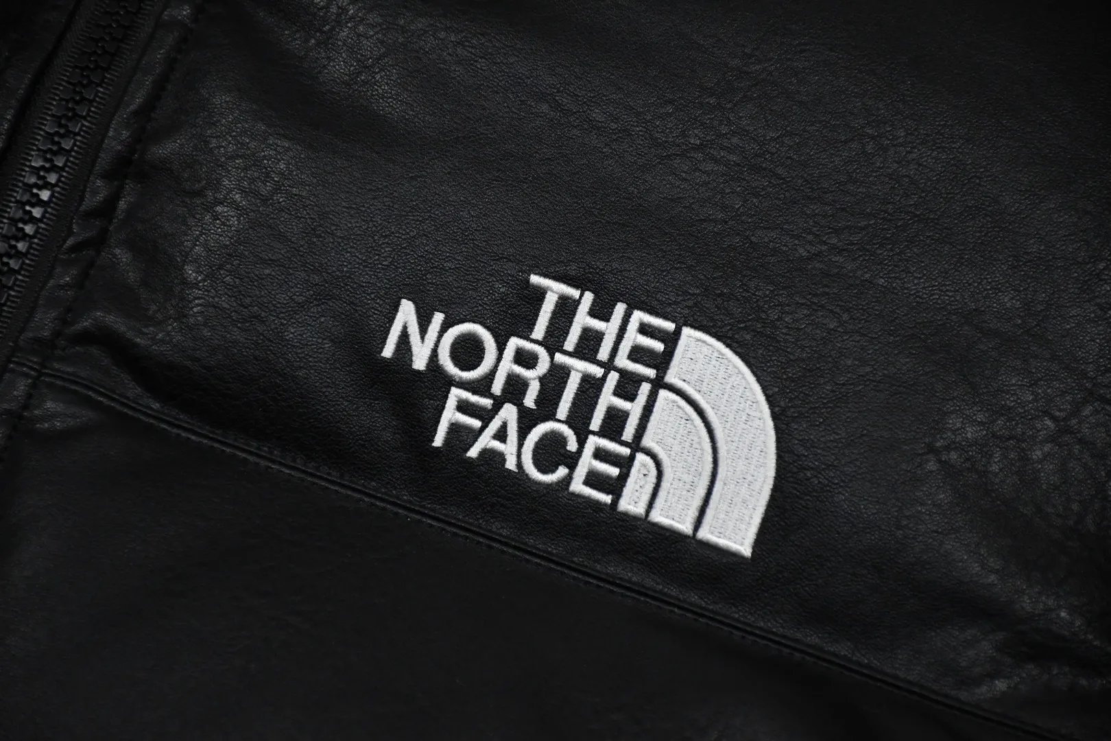 【The North Face 公式 旗艦店】ザノースフェイス ダウンジャケット ご好評に付き再入荷！241022