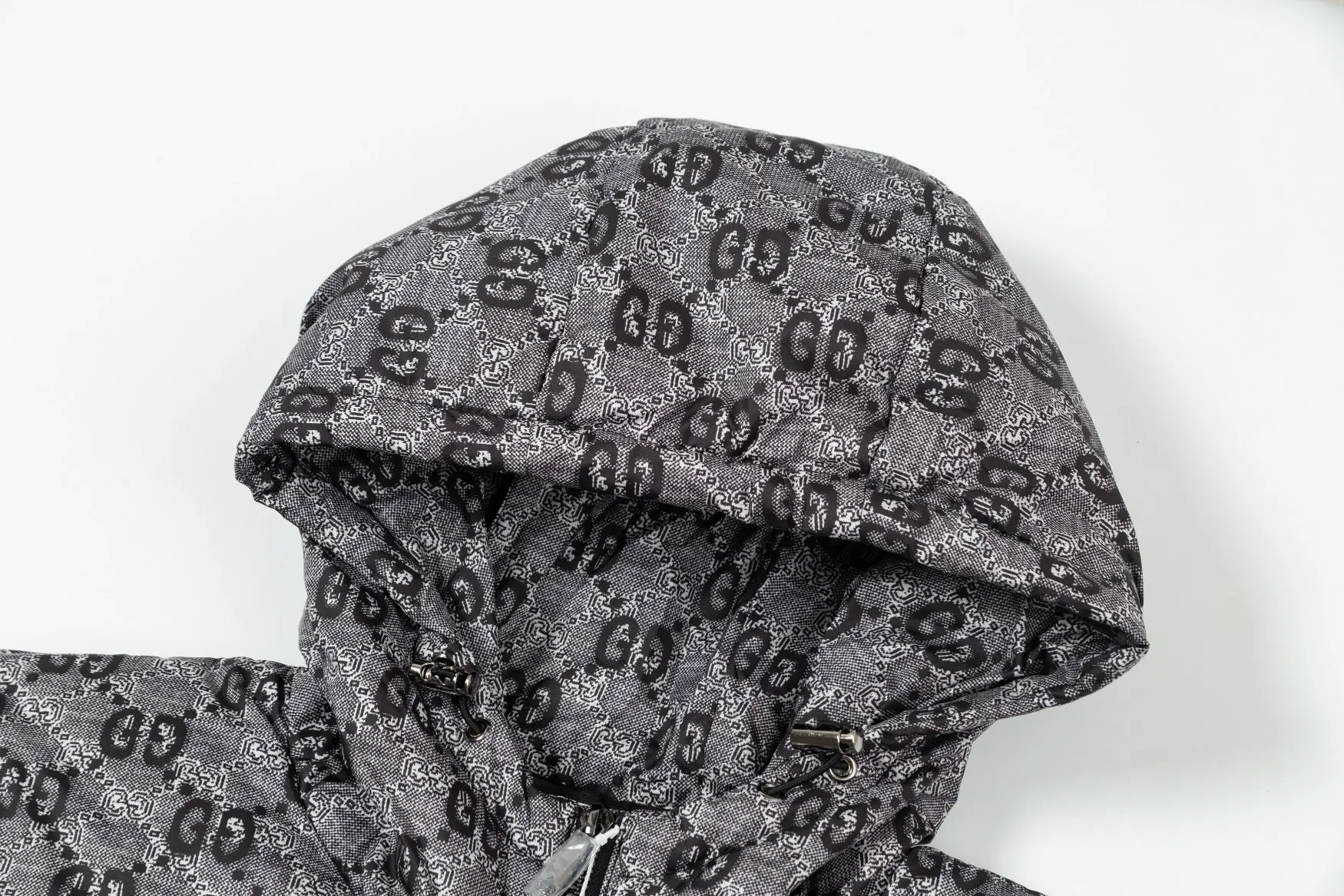 【GUCCI  公式旗艦店】グッチ   ダウンジャケット ご好評に付き再入荷！240927