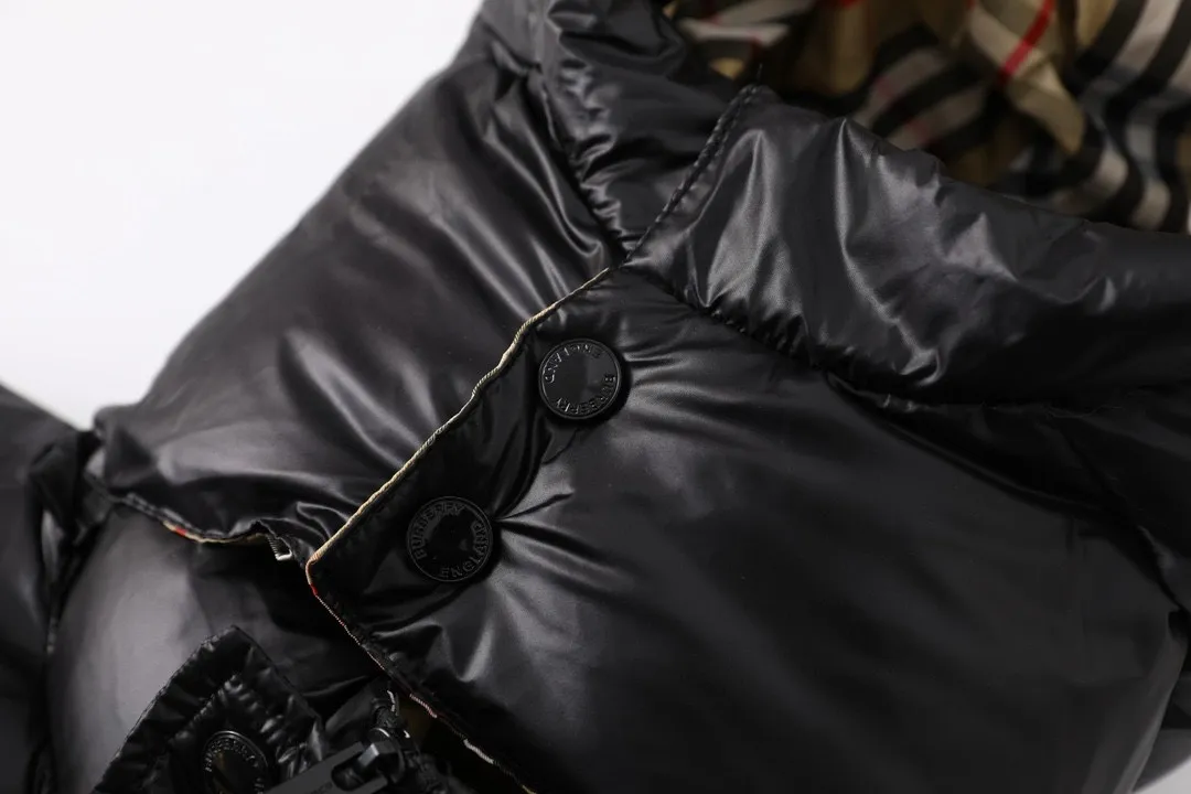 【BURBERRY  公式旗艦店】バーバリー   ダウンジャケット ご好評に付き再入荷！241226