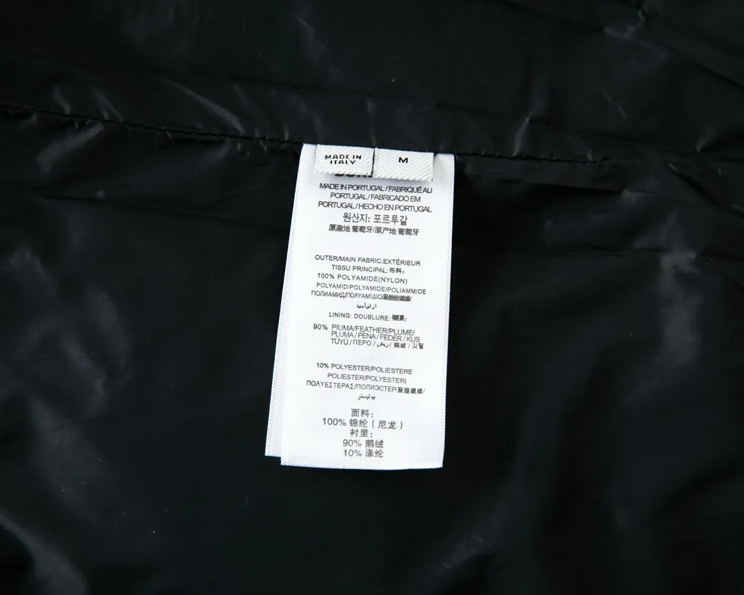 【BURBERRY  公式旗艦店】バーバリー  ダウンジャケット ご好評に付き再入荷！241226