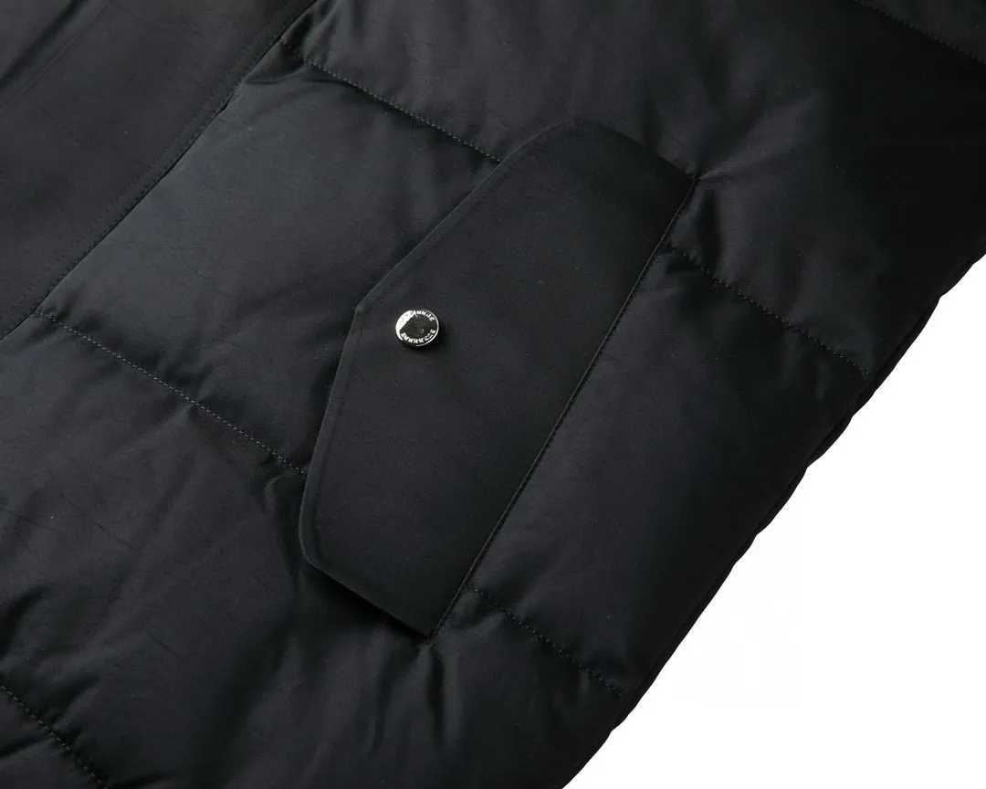 【BURBERRY  公式旗艦店】バーバリー  ダウンジャケット ご好評に付き再入荷！241226
