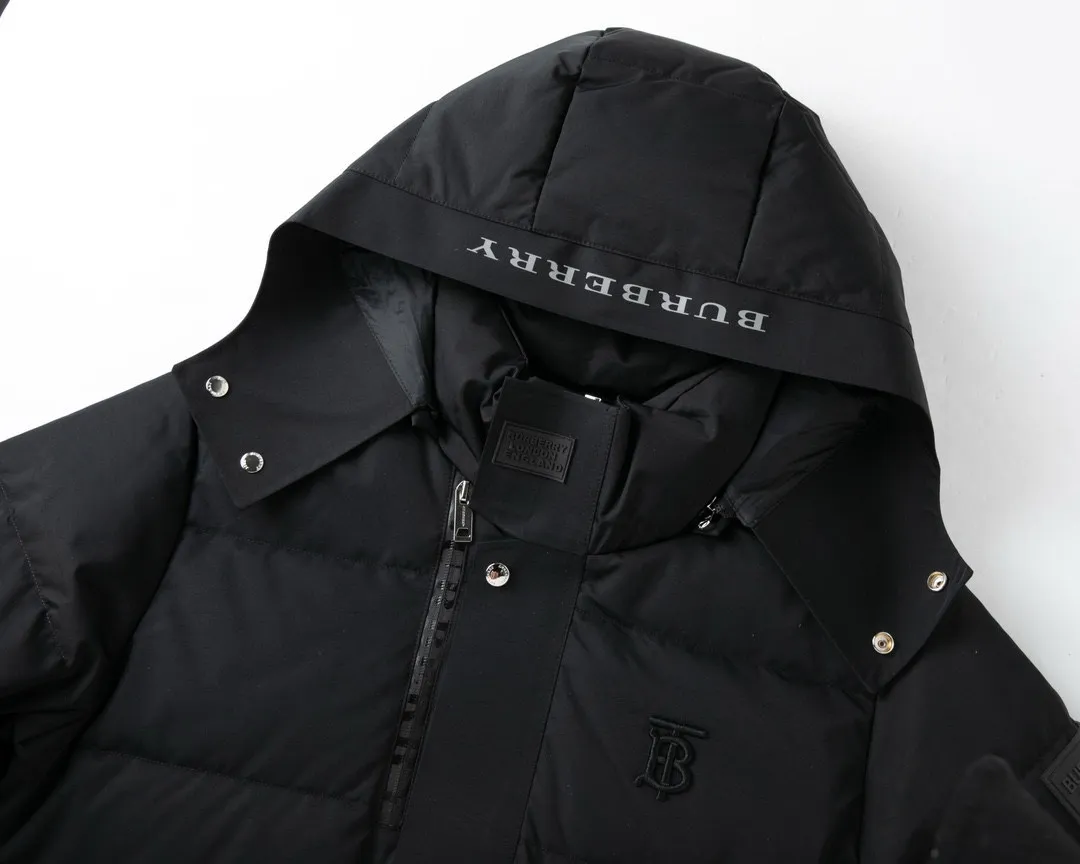【BURBERRY  公式旗艦店】バーバリー  ダウンジャケット ご好評に付き再入荷！241226